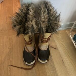 Sorel Women’s Snow Boots, Size 11